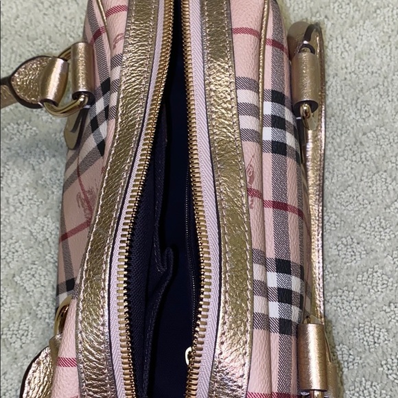 Burberry authentic bag - Picture 6 of 7